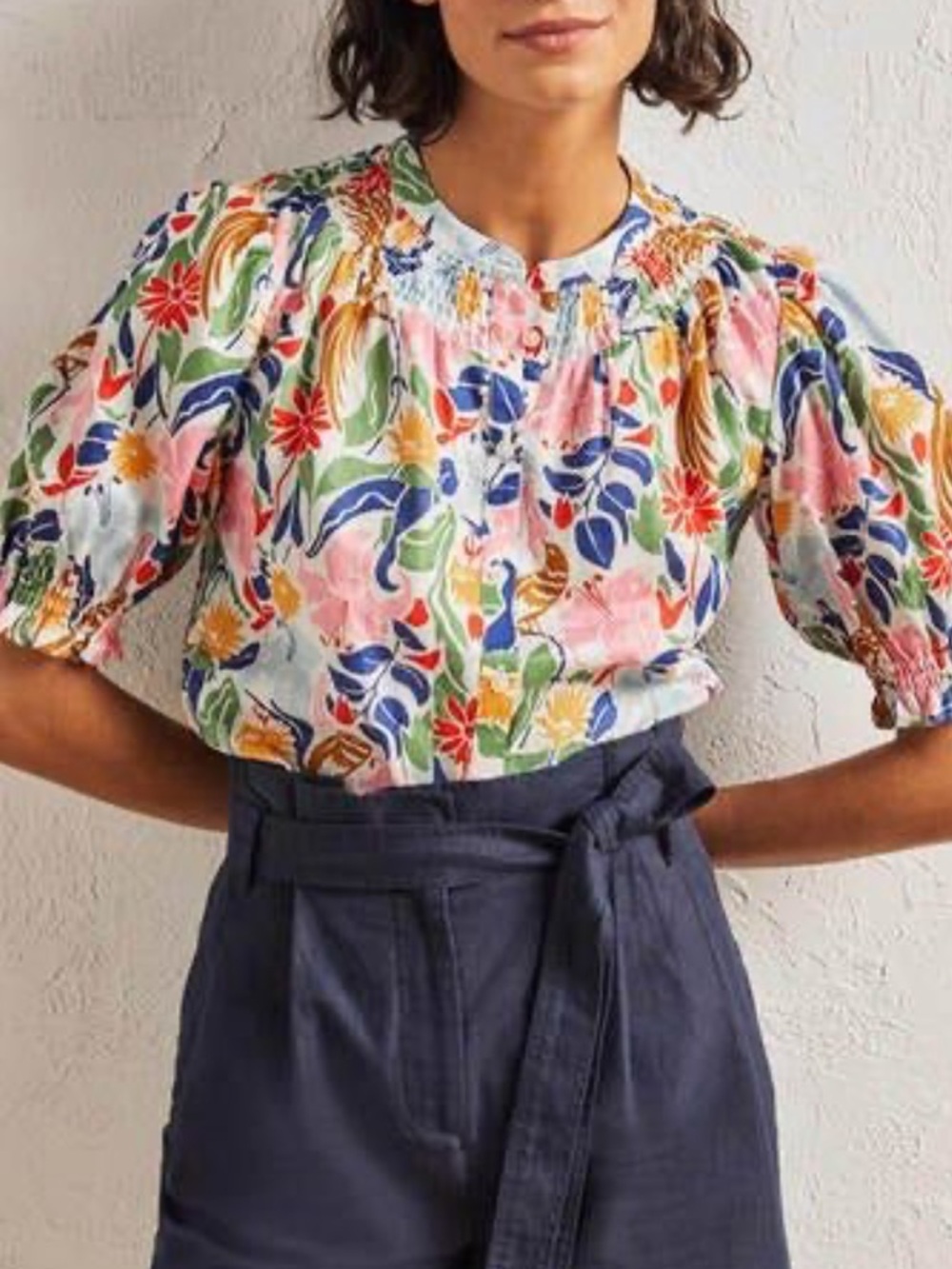 Boden Floral Puff-Sleeve Linen Top in Multi with Smocking - Picture 2 of 8